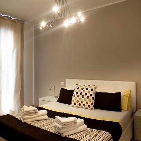 Casa Mia Appartement Desenzano del Garda Buitenkant foto