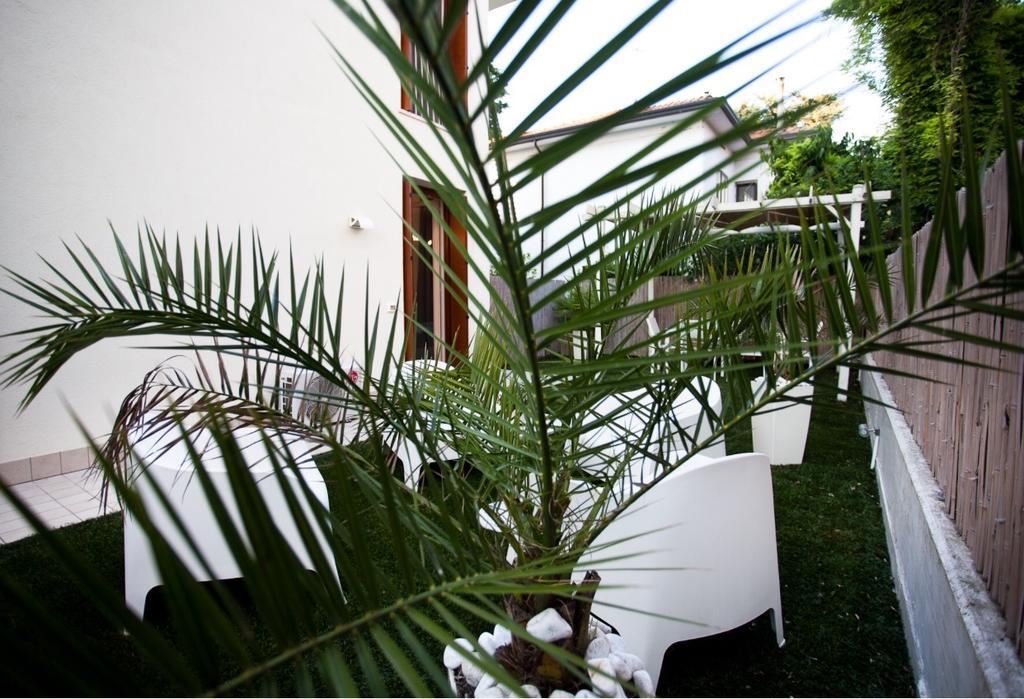 Casa Mia Appartement Desenzano del Garda Buitenkant foto