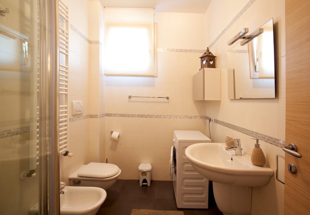 Casa Mia Appartement Desenzano del Garda Buitenkant foto