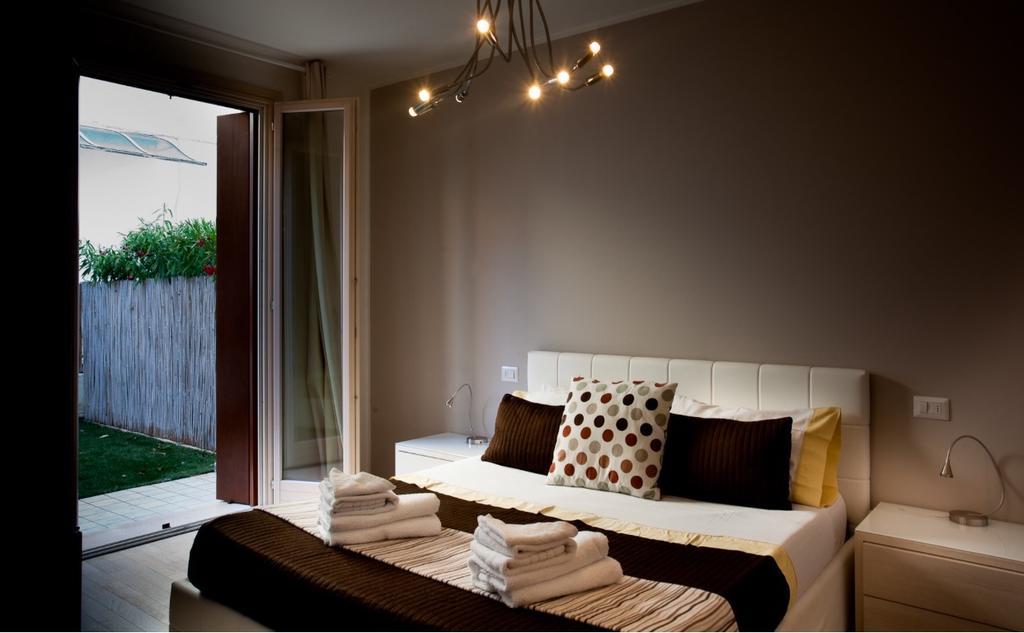 Casa Mia Appartement Desenzano del Garda Buitenkant foto